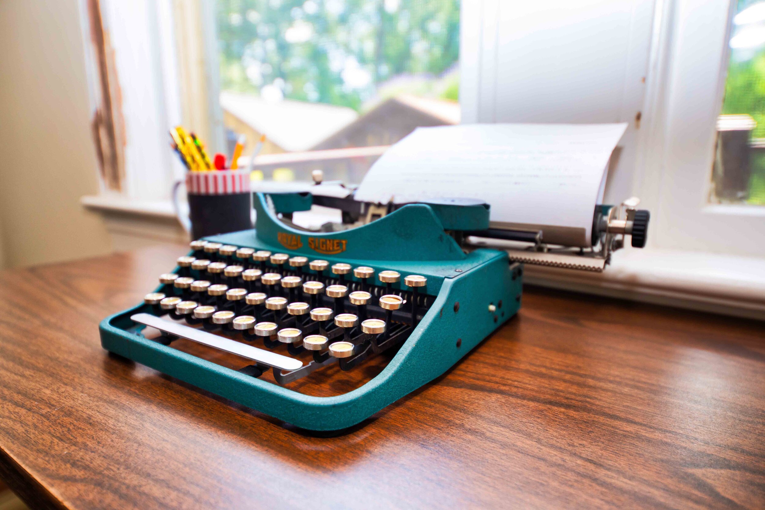 Welty used her typewriter on her bed as well as on her desk on the opposite side of her bedroom. Photo by Tom Beck courtesy of MDAH