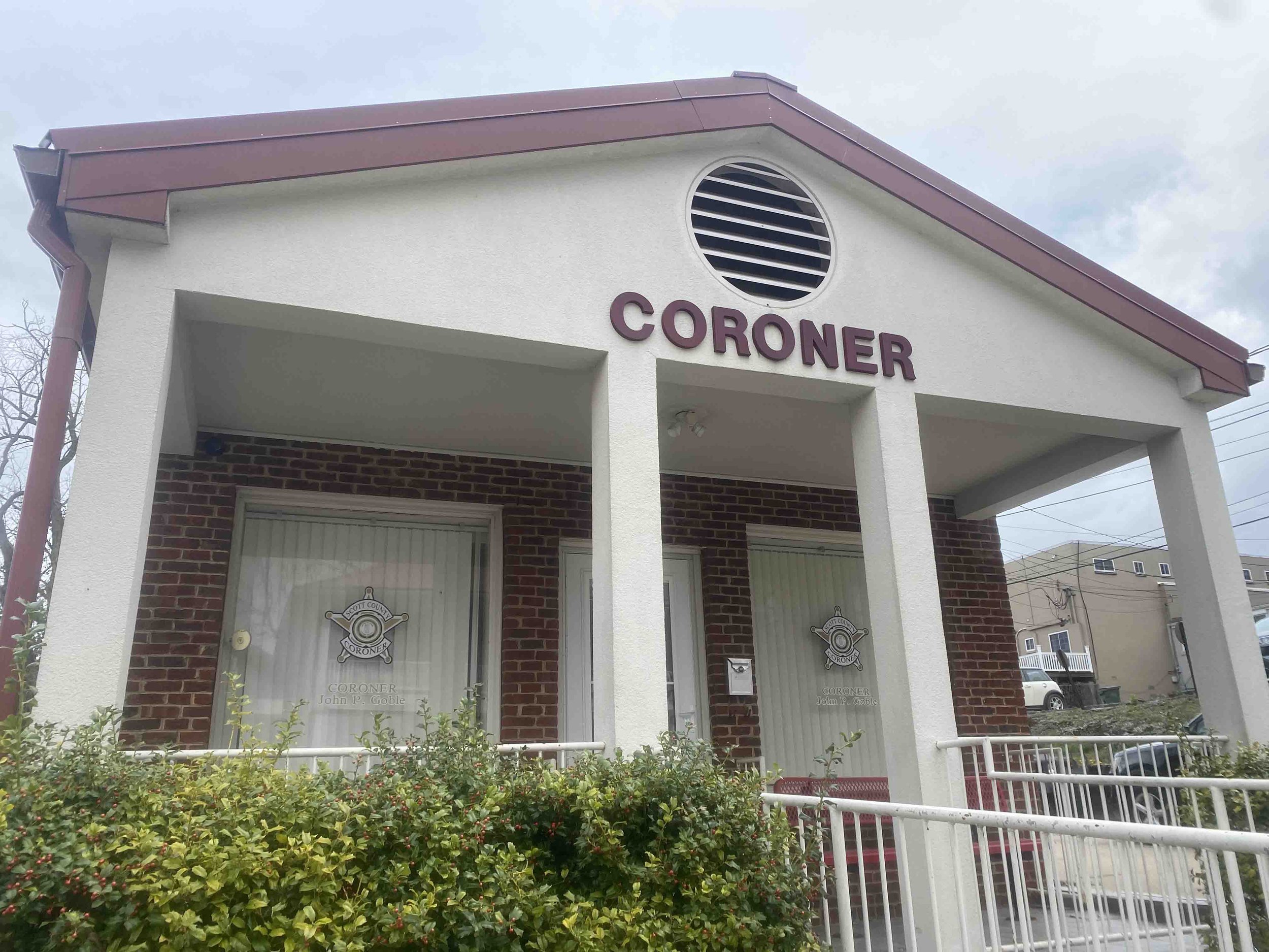 Elected coroners lacking needed medical training make life and death decisions