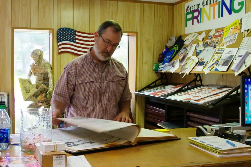 Russell Turner, editor of the weekly Greene County Herald newspaper, had been a champion of the 516-bed South Mississippi Correctional Institution. After touring the prison, he now calls it “a ticking time bomb.”   Owen Hornstein/InvestigateTV